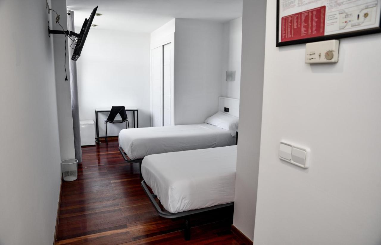 Hotel Chips Ferrol Narón Exteriör bild