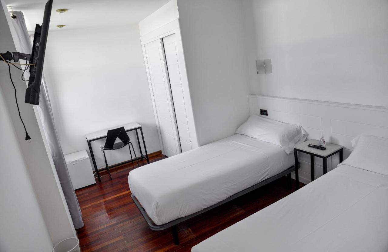 Hotel Chips Ferrol Narón Exteriör bild